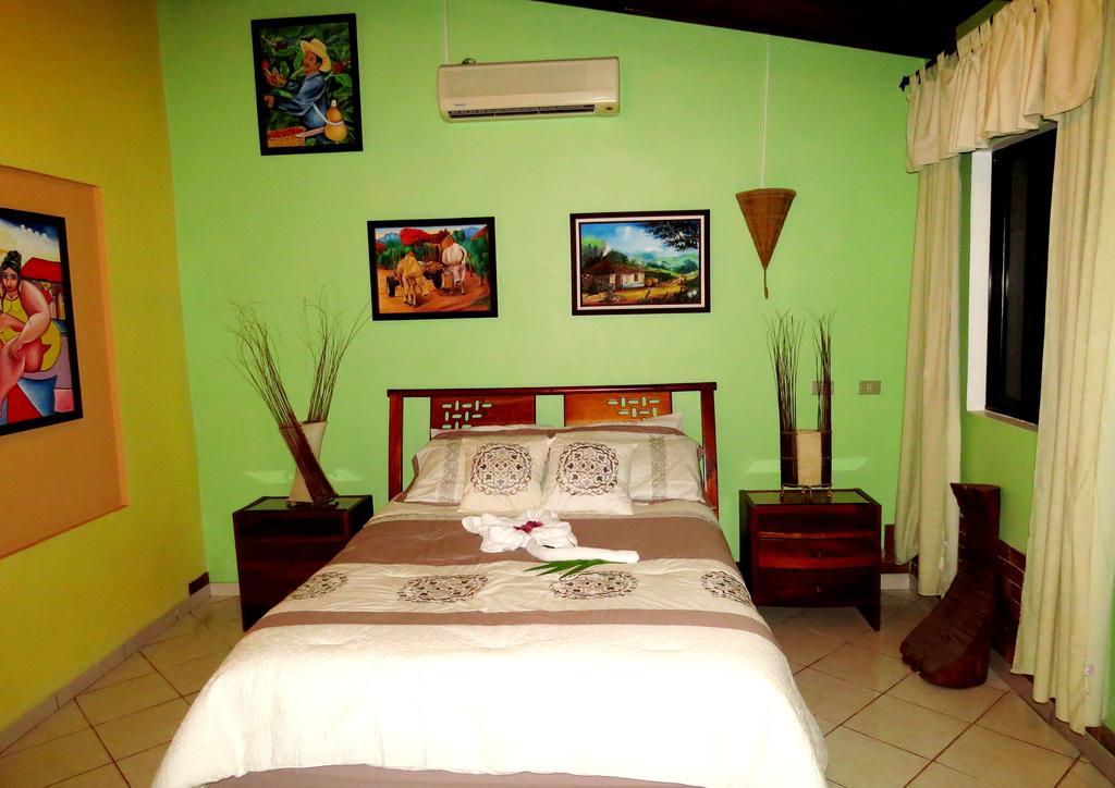 Hotel Vagabondo La Fortuna Екстер'єр фото