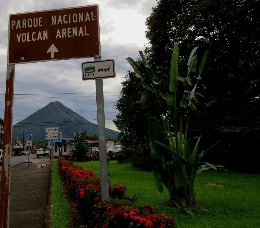 Hotel Vagabondo La Fortuna Екстер'єр фото