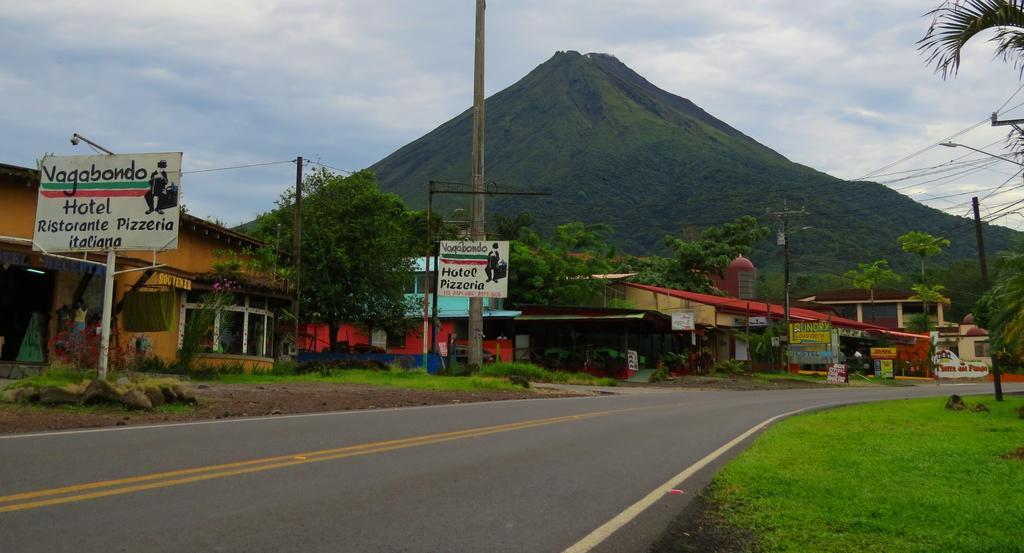Hotel Vagabondo La Fortuna Екстер'єр фото
