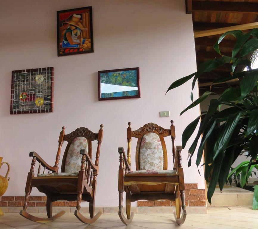 Hotel Vagabondo La Fortuna Екстер'єр фото